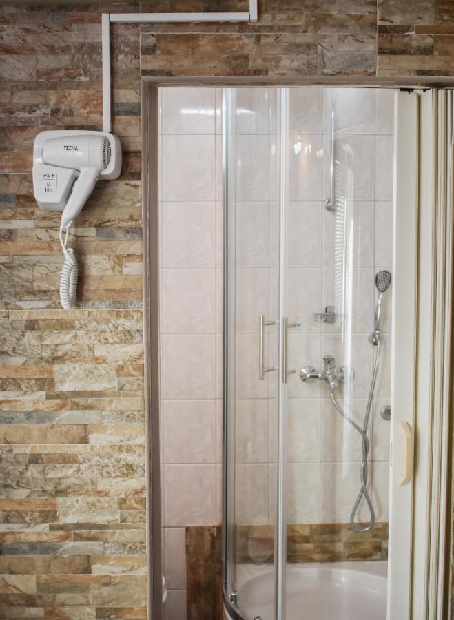 Apartmani Luky Karlobag Dış mekan fotoğraf